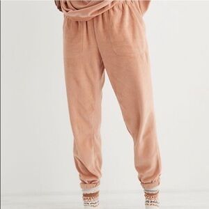 Aerie Velvet Velour Jogger Sweatpants Apricot Medium